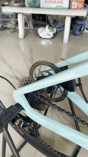Xe đạp đua Twitter Carbon Xanh ngọc. Mua bán Xe đạp tại Thành phố Thủ Dầu Một Bình Dương được đăng bởi nguyễn minh đạt hình 1