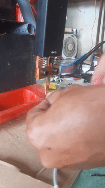 Máy hàn cell pin Xanh dương. Mua bán Đồ chuyên dụng, Giống nuôi trồng tại Huyện Châu Thành Tiền Giang được đăng bởi Nguyen Tan Trang hình 1