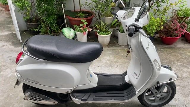 Vespa ie phun xăng 2011 xe zin 100% tuyệt đẹp. Mua bán Xe máy tại Quận 5 Tp Hồ Chí Minh được đăng bởi JM hình 1