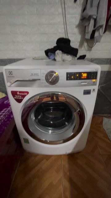 Máy giặt Electrolux 9kg Inverter mới 90%. Mua bán Máy giặt tại Quận Thanh Xuân Hà Nội được đăng bởi Tên chưa cung cấp hình 1