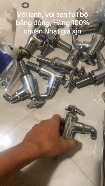 Vòi lạnh toto 100% bằng đồng chuẩn Nhật Bản. Mua bán Thiết bị vệ sinh, nhà tắm tại Quận Ngũ Hành Sơn Đà Nẵng được đăng bởi Nguyễn Trọng hình 1