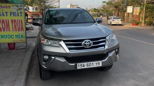 Toyota Fortuner Bạc 7 chỗ. Mua bán Ô tô tại Thành phố Biên Hòa Đồng Nai được đăng bởi mr ninh hình 1