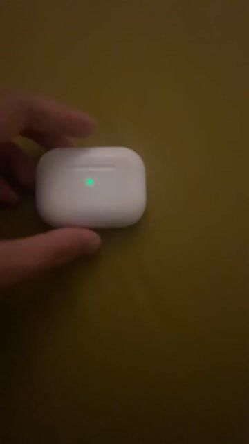 Tai nghe Apple AirPods Pro 2 Trắng. Mua bán Tivi, Âm thanh tại Thành phố Buôn Ma Thuột Đắk Lắk được đăng bởi Tuấnn hình 1