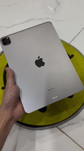 iPad Pro M2 11" 128gb Wifi Gray. Mua bán Máy tính bảng tại Quận Thanh Xuân Hà Nội được đăng bởi Giang Khánh hình 1