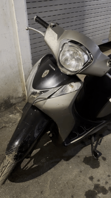 Honda SH Mode 2019 ABS Bạc. Mua bán Xe máy tại Quận Ba Đình Hà Nội được đăng bởi Mạc Đăng Văn hình 1