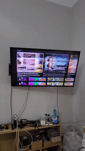 Tivi LG 43 Inch - 43UM7400PTA Sọc, Nhảy Màn hình. Mua bán Tivi, Âm thanh tại Quận Ba Đình Hà Nội được đăng bởi Sống Channel hình 1