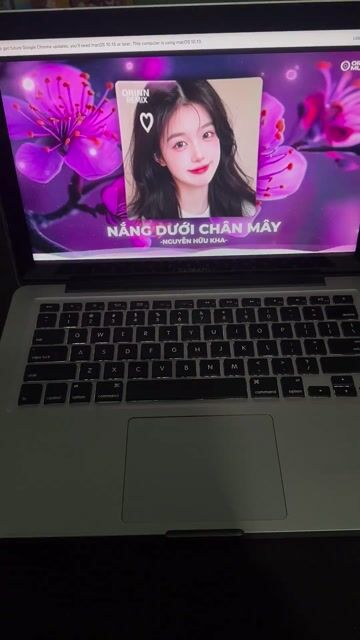 Apple MacBook Pro Bạc. Mua bán Laptop tại Quận Cẩm Lệ Đà Nẵng được đăng bởi Hà Văn Tuấn hình 1