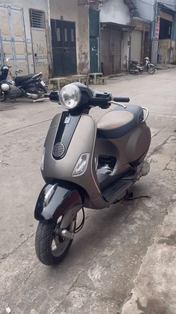 Piaggio Vespa Xám lx đẹp như mới. Mua bán Xe máy tại Quận Nam Từ Liêm Hà Nội được đăng bởi An Nhiên Nguyễn hình 1