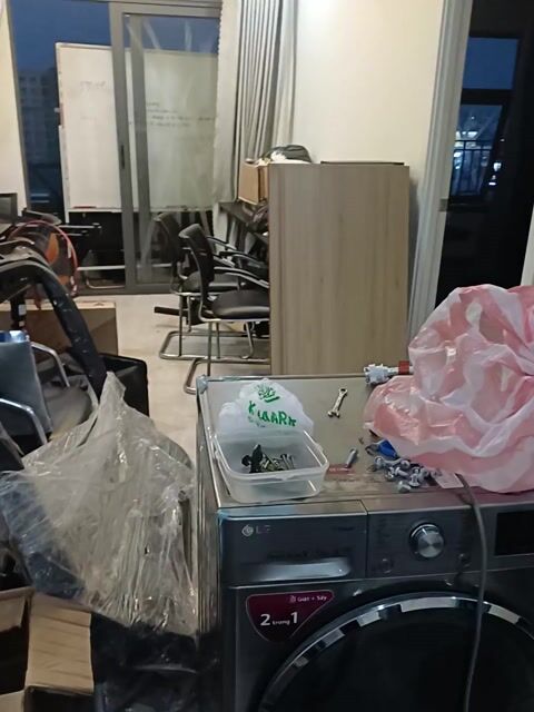 Bàn Hòa Phát chữ Z, Ghế quỳ đen. Mua bán Đồ dùng văn phòng tại Quận Cẩm Lệ Đà Nẵng được đăng bởi Tuyết Hee hình 1