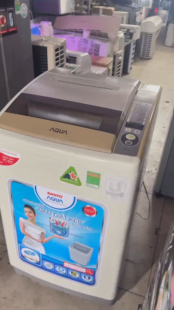 Máy giặt Sanyo 8kg cửa trên Kem tiết kiệm điện. Mua bán Máy giặt tại Quận 7 Tp Hồ Chí Minh được đăng bởi Điện Lạnh Giá Tốt hình 1