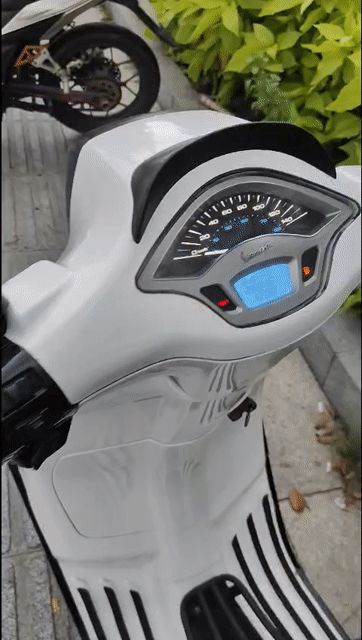  Vespa Primavera 2015 BSTP ký giấy sag tên. Mua bán Xe máy tại Quận 11 Tp Hồ Chí Minh được đăng bởi Hằng  hình 1