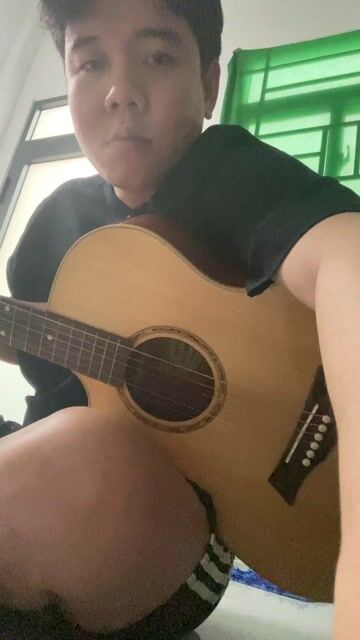 🎸 Guitar Acoustic còn tốt – Âm vang, dễ chơi – Giá. Mua bán Nhạc cụ tại Quận Bình Thuỷ Cần Thơ được đăng bởi Trần Thuận hình 1