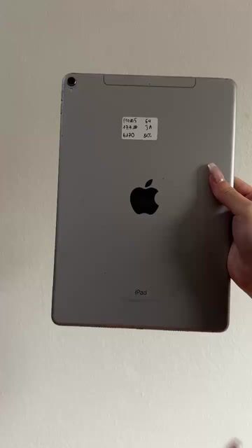 iPad Pro 10.5 64GB 4G màn sọc, vân tay hỏng . Mua bán Máy tính bảng tại Quận Cầu Giấy Hà Nội được đăng bởi Henry Shop hình 1