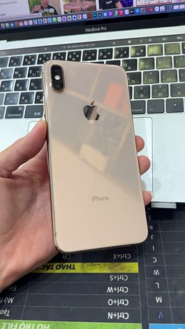 Apple iPhone Xs Max 256GB Vàng. Mua bán Điện thoại tại Quận Đống Đa Hà Nội được đăng bởi Nguyễn Văn Điền hình 1