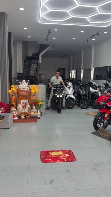 Honda Airblade 160 ABS 2026 895km B65 GÓP CẦN CCCD. Mua bán Xe máy tại Quận Ninh Kiều Cần Thơ được đăng bởi XE MÁY HOÀNG YẾN hình 1