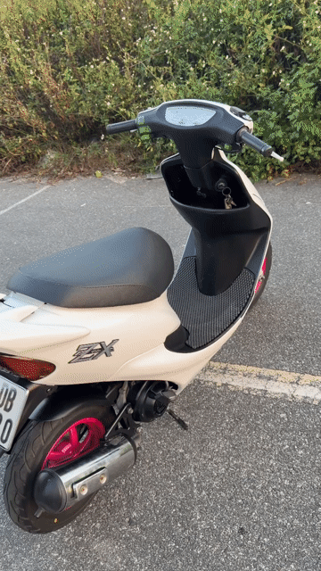 Honda Tay Ga 2 Thì 50 Phân Khối Ko Cần Bằng Lái. Mua bán Xe máy tại Quận 1 Tp Hồ Chí Minh được đăng bởi Hien hình 1