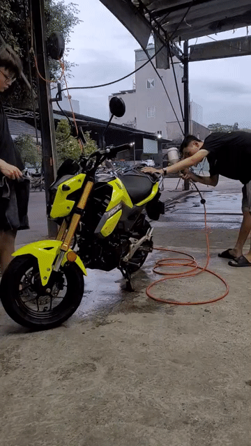 Honda MSX125V xanh neon 35000 km. Mua bán Xe máy tại Quận Tân Phú Tp Hồ Chí Minh được đăng bởi Đặng Thảo hình 1