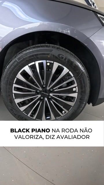 Black piano na roda não valoriza, diz avaliador