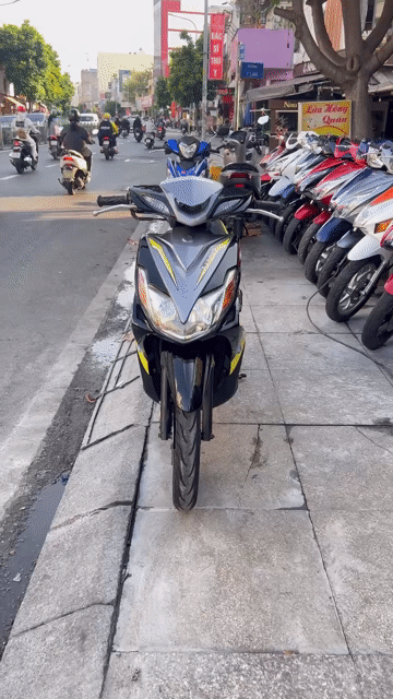 Yamaha Luvias 2012 Vàng đen. Mua bán Xe máy tại Quận Tân Phú Tp Hồ Chí Minh được đăng bởi Tuanduy hình 1