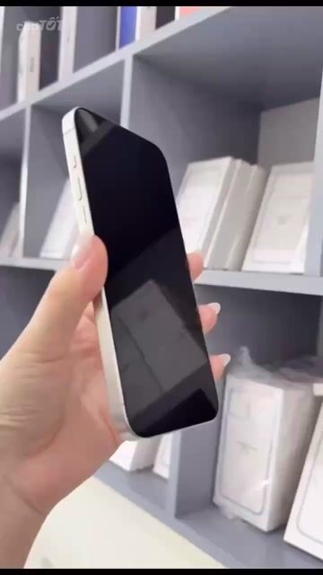 Apple iPhone 15 Pro Max Đen, Xanh, Xám, Trắng. Mua bán Điện thoại tại Thành phố Đồng Xoài Bình Phước được đăng bởi Dinh Thi Anh Linhh hình 1