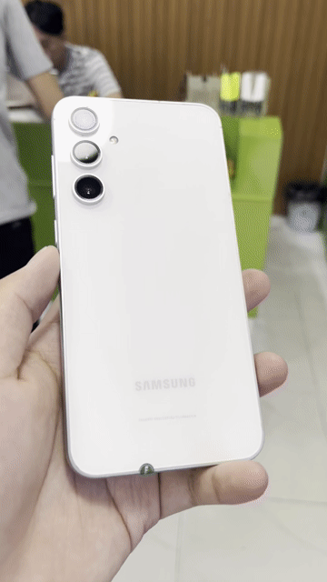 Samsung Galaxy S23FE 256GB Trắng kem. Mua bán Điện thoại tại Quận Ngô Quyền Hải Phòng được đăng bởi TRAN SONG HA hình 1