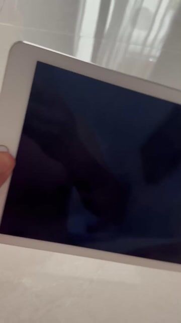 Apple iPad Air 2 64GB Bạc Có SIM. Mua bán Máy tính bảng tại Quận Đống Đa Hà Nội được đăng bởi Trần quang hình 1
