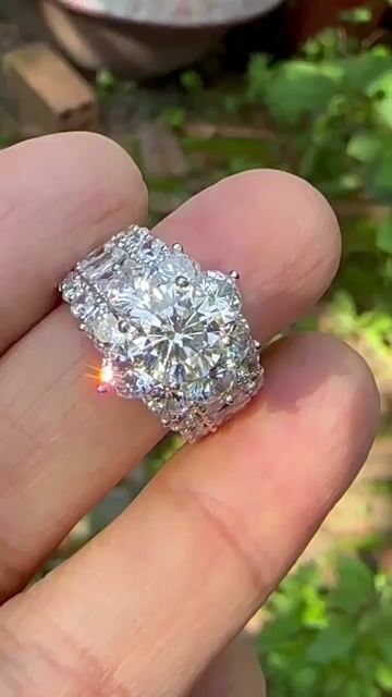 Nhẫn Kim Moissanite viên chủ 8mmsize 16.3mm . Mua bán Phụ kiện thời trang khác tại Huyện Cai Lậy Tiền Giang được đăng bởi Phạm Ánh thanh lý hàng hiệu hình 1