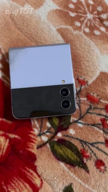 Samsung Flip4 Hư màn hình. Mua bán Điện thoại tại Quận Liên Chiểu Đà Nẵng được đăng bởi N.T.H Thảo hình 1