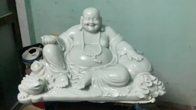 Tượng Di Lặc Đá cẩm thạch Trắng. Mua bán Đồ sưu tầm, đồ cổ tại Quận Ngũ Hành Sơn Đà Nẵng được đăng bởi Tên chưa cung cấp hình 1