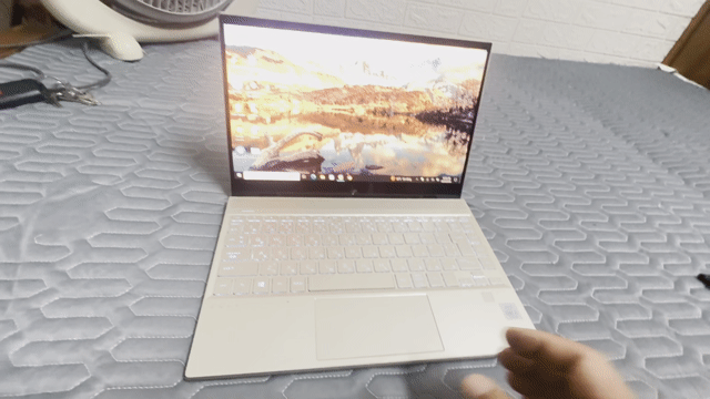 HP Envy 13 i5-10540 13.3 inch 8GB/256GB vàng gold. Mua bán Laptop tại Quận Hà Đông Hà Nội được đăng bởi Cương hình 1