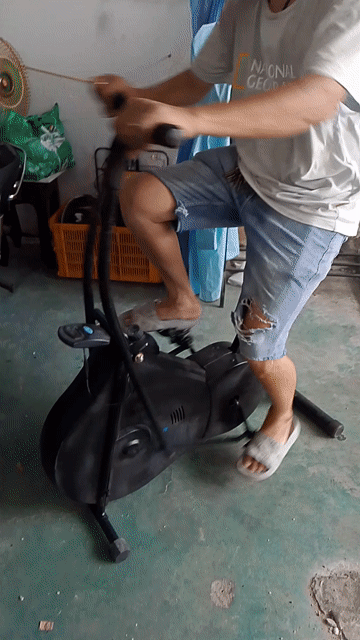 Xe đạp tập thể dục Kim loại Đen. Mua bán Đồ thể thao, Dã ngoại tại Quận 6 Tp Hồ Chí Minh được đăng bởi Ngọc Lực hình 1