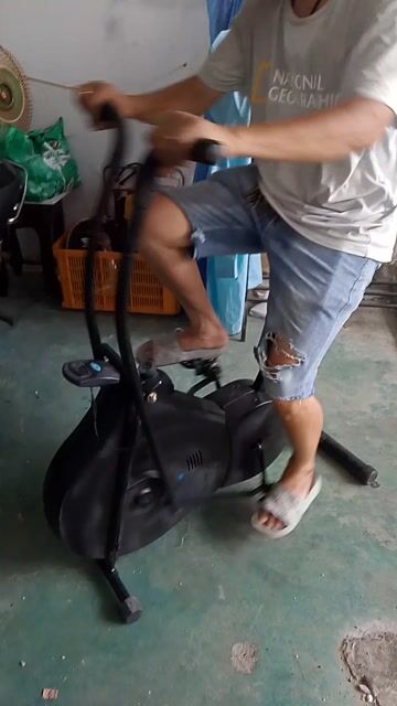 Xe đạp tập thể dục Kim loại Đen. Mua bán Đồ thể thao, Dã ngoại tại Quận 6 Tp Hồ Chí Minh được đăng bởi Ngọc Lực hình 1
