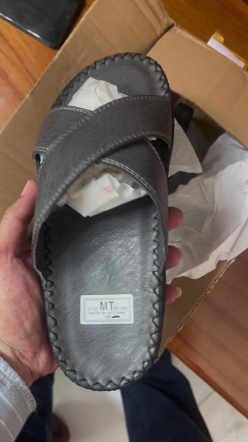 Dép nam da thật quai chéo size 39. Mua bán Giày dép tại Thành phố Long Xuyên An Giang được đăng bởi alex Truong hình 1
