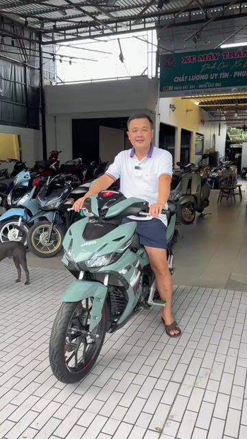 Winner V3 2022 xám xi măng như mới.. Mua bán Xe máy tại Quận Ô Môn Cần Thơ được đăng bởi Trần Tùng hình 1
