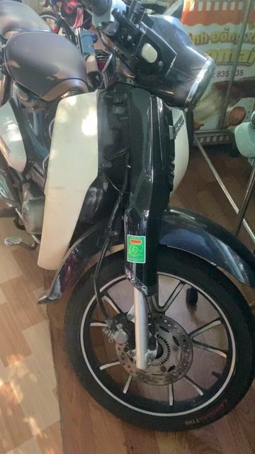 Honda Cub 83 Đen Trắng. Mua bán Xe máy tại Quận 6 Tp Hồ Chí Minh được đăng bởi bìnhminh835 hình 1