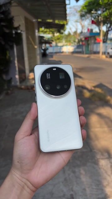 Xiaomi 15 Ultra 256GB Trắng đẹp keng 99%.. Mua bán Điện thoại tại Thành phố Mỹ Tho Tiền Giang được đăng bởi Phước Lộc Mobile Mỹ Tho hình 1