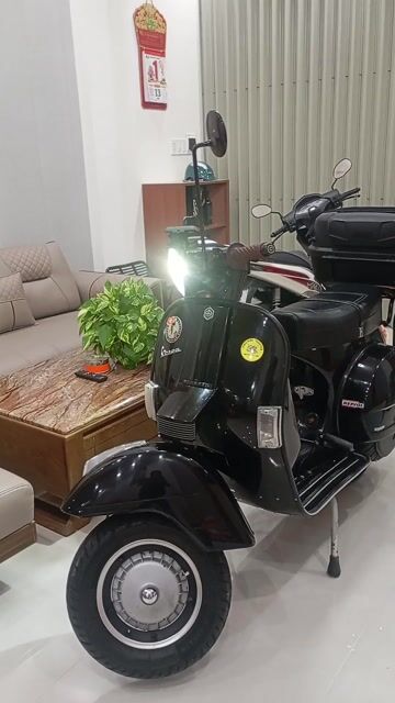 Piaggio Vespa PX ý màu Đen. Mua bán Xe máy tại Quận 1 Tp Hồ Chí Minh được đăng bởi Shop Đồ Cổ hình 1