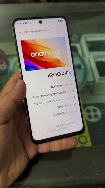 iQOO Z10x 8GB/128GB Bạc Dimensity 7300. Mua bán Điện thoại tại Thành phố Nam Định Nam Định được đăng bởi Trí Dũng Store hình 1