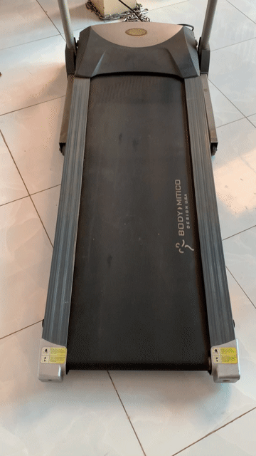 Máy chạy bộ BODYMITICO Xám. Mua bán Đồ thể thao, Dã ngoại tại Thành phố Long Xuyên An Giang được đăng bởi Tuấn  hình 1