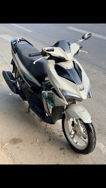 Honda Air Blade 2018 Xám xi măng. Mua bán Xe máy tại Quận Liên Chiểu Đà Nẵng được đăng bởi Thanh Thao Luong hình 1