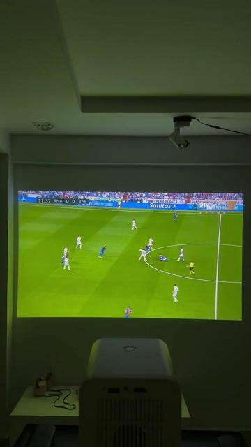 Máy chiếu Movie Legend A9 Premium. Mua bán Đồ dùng văn phòng tại Quận 3 Tp Hồ Chí Minh được đăng bởi Cinehome Sài Gòn hình 1