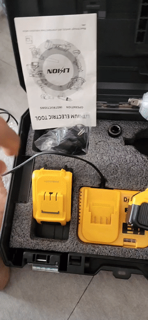 Máy siết bulong Dewalt Vàng đen Mới. Mua bán Đồ chuyên dụng, Giống nuôi trồng tại Quận Cẩm Lệ Đà Nẵng được đăng bởi Máy cầm tay HT hình 1