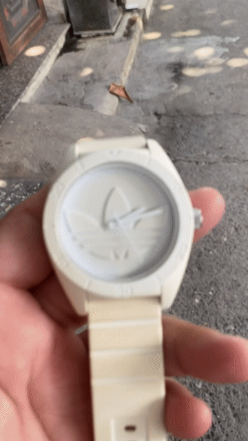 Đồng hồ Adidas Santiago White Trắng Nhựa. Mua bán Đồng hồ tại Huyện Hóc Môn Tp Hồ Chí Minh được đăng bởi Giày Hiệu Cũ hình 1