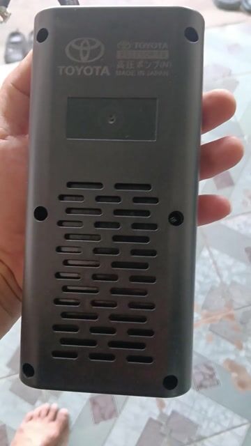Bơm lốp xe Toyota Đen Nhật Bản. Mua bán Phụ tùng xe tại Huyện Hóc Môn Tp Hồ Chí Minh được đăng bởi Linh Dang hình 1