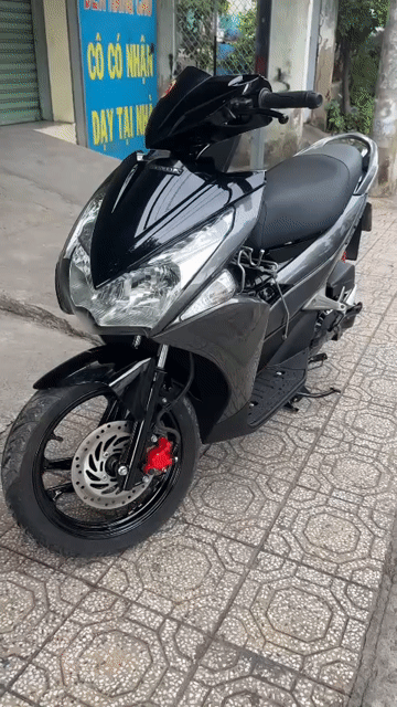 Honda Air Blade FI 2012 xám titan CHÍNH CHỦ. Mua bán Xe máy tại Quận Bình Tân Tp Hồ Chí Minh được đăng bởi Thu hình 1