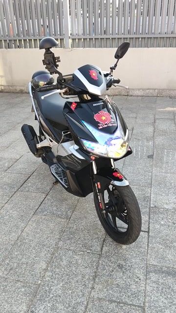 Honda Air Blade 2009 FI Đen bạc. Mua bán Xe máy tại Quận 1 Tp Hồ Chí Minh được đăng bởi Thắng Nguyễn hình 1