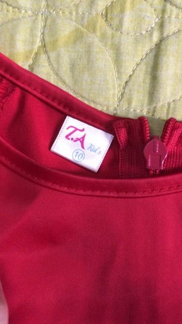 Áo dài cách tân Nữ Lụa Đỏ. Mua bán Quần áo tại Quận Hoàng Mai Hà Nội được đăng bởi Thùy Linh hình 1