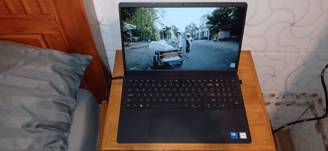 Laptop Dell 15 Pro Essential PV 15250. Mua bán Laptop tại Quận Tân Bình Tp Hồ Chí Minh được đăng bởi nam hình 1