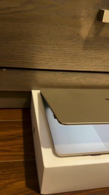 Apple Macbook Air M1 8GB/256G . M2 16GB/256GB Vàng. Mua bán Laptop tại Quận 12 Tp Hồ Chí Minh được đăng bởi Ngọc Dư hình 1