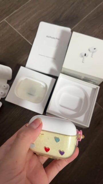 Apple AirPods Pro 2 Trắng Mỹ 99.99%. Mua bán Tivi, Âm thanh tại Thành phố Bà Rịa Bà Rịa - Vũng Tàu được đăng bởi Min Nguyen hình 1